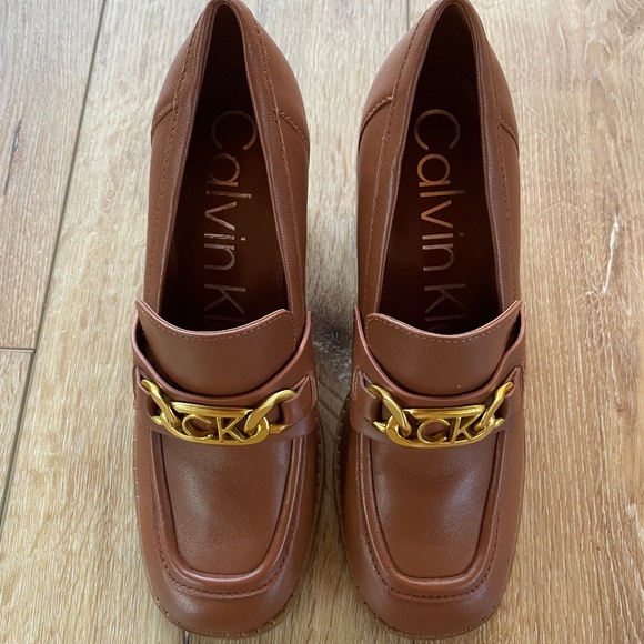 Calvin Klein Shoes - Calvin Klein Womens Roberte Pump Size 5